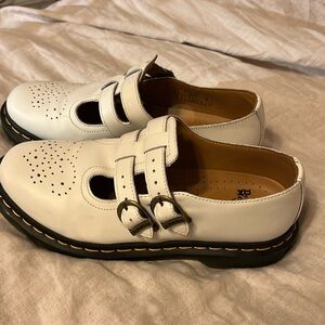 Dr. Martins Marry Janes white size 8